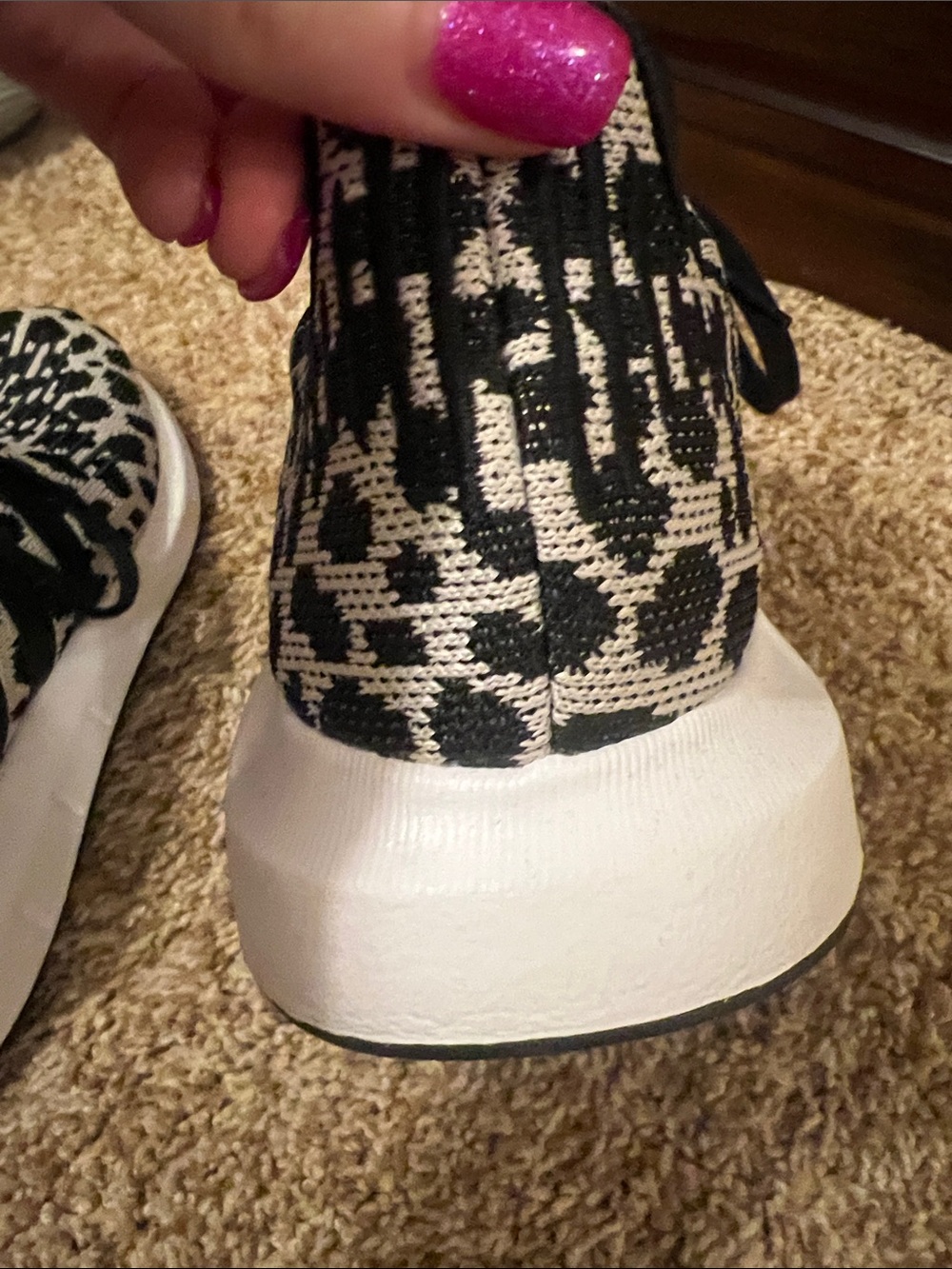 adidas Women's Black and White Leopard Print Sneakers Size 7 - Picture 10 of 14